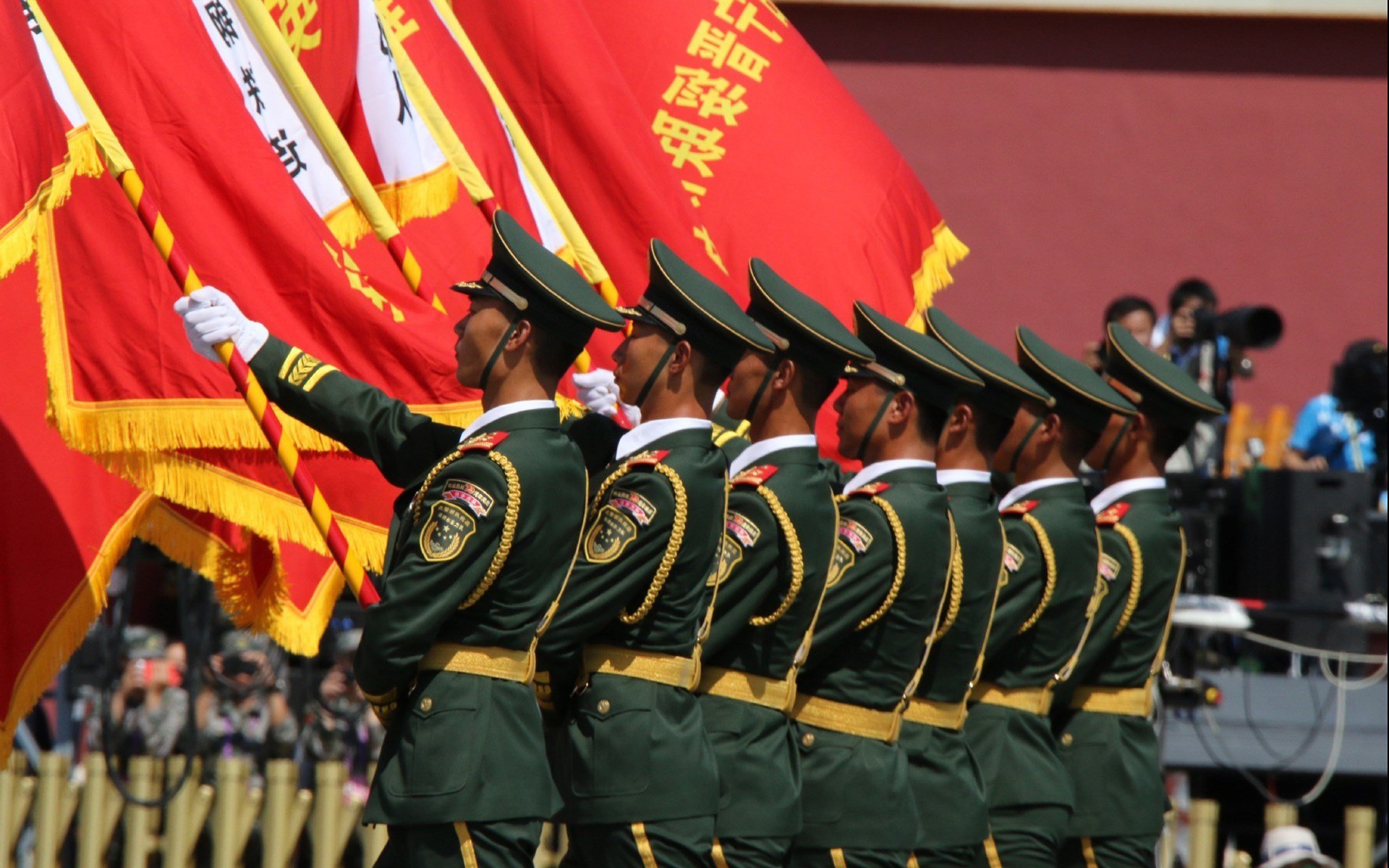 体育新闻中心解读新版足球联赛排名规则，足球联赛排面